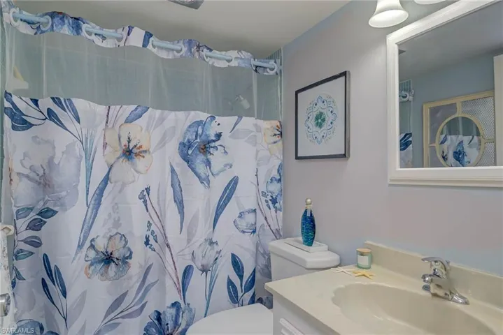 325  Charlemagne  BLVD, Naples, FL 34112