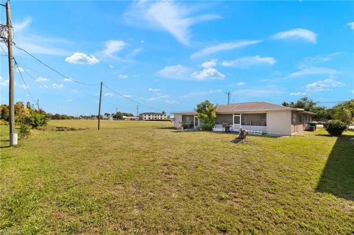 3526-3528  Skyline  BLVD, Cape Coral, FL 33914