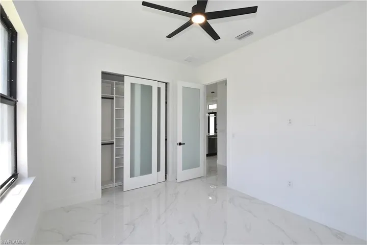 Second bedroom.