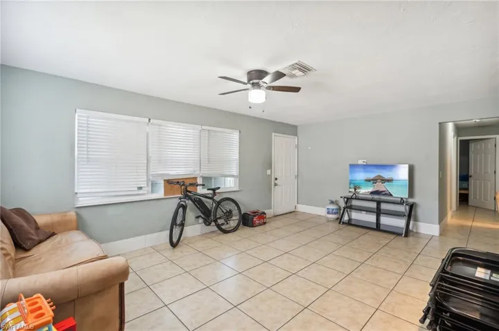 5441 Martin St, Naples Fl 34113