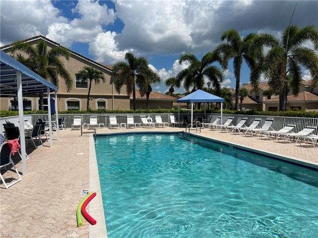Sterling Lakes Community Pool