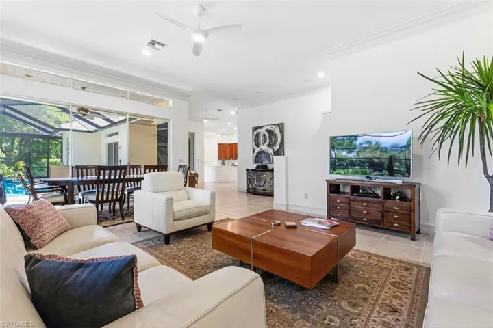 657 Soliel Dr, Naples, Florida 34110