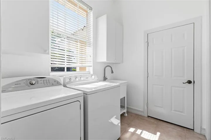 657 Soliel Dr, Naples, Florida 34110