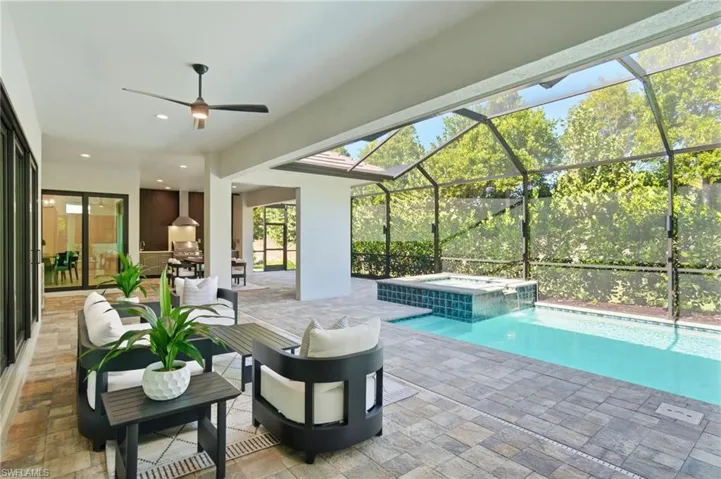 pool/lanai