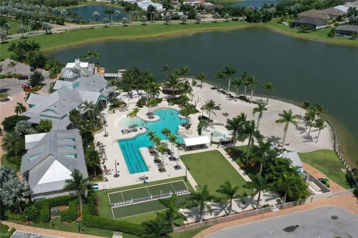 clubhouse and amenities