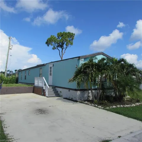 10419 Trotwood Ave, St. James City, Florida 33956