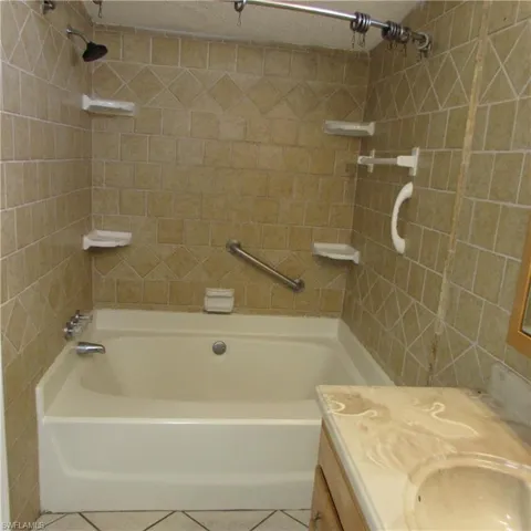 10419 Trotwood Ave, St. James City, Florida 33956