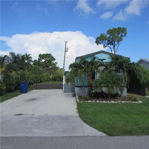 10419 Trotwood Ave, St. James City, Florida 33956