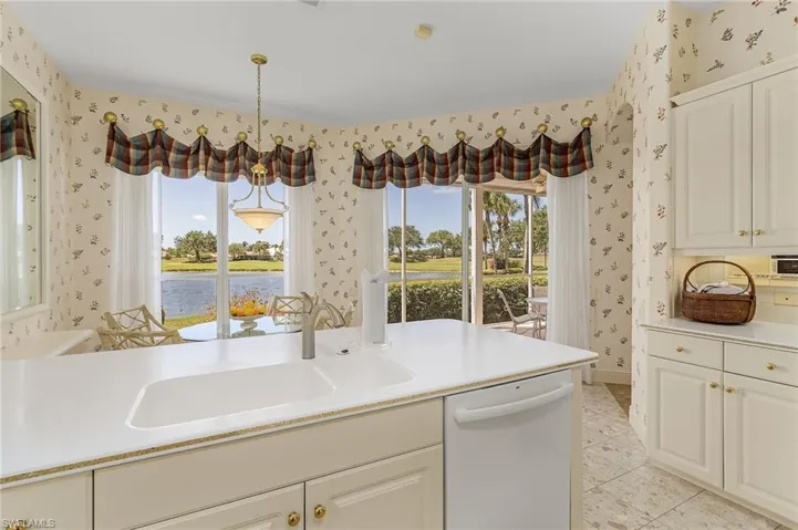 3211  Lancaster  DR, Naples, FL 34105