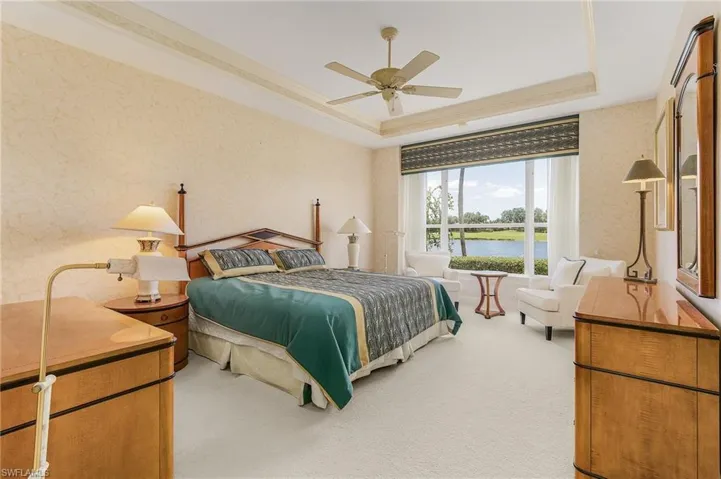 3211  Lancaster  DR, Naples, FL 34105
