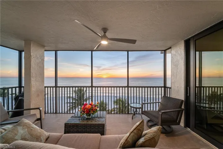 215 sq ft., Screened Wrap Around Lanai