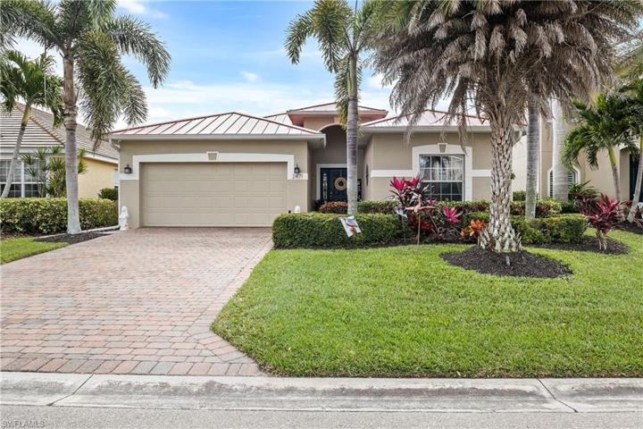 2471  Blackburn  CIR, CAPE CORAL, FL 33991
