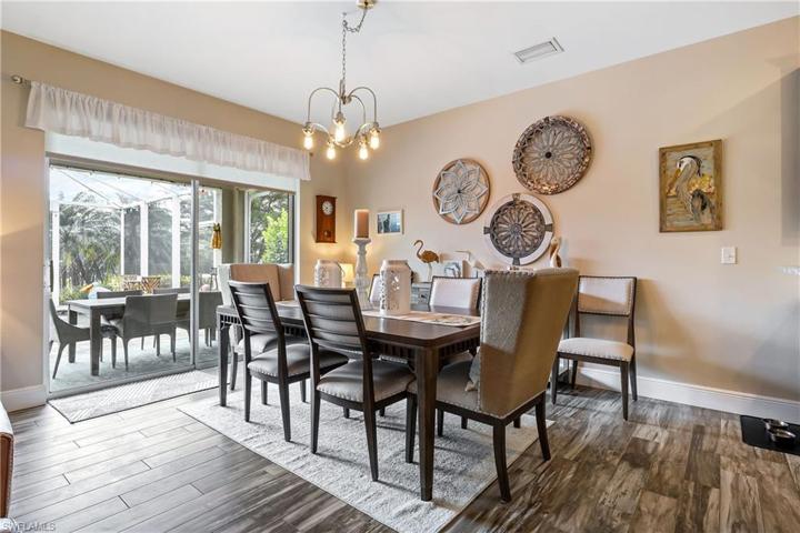 2471  Blackburn  CIR, CAPE CORAL, FL 33991