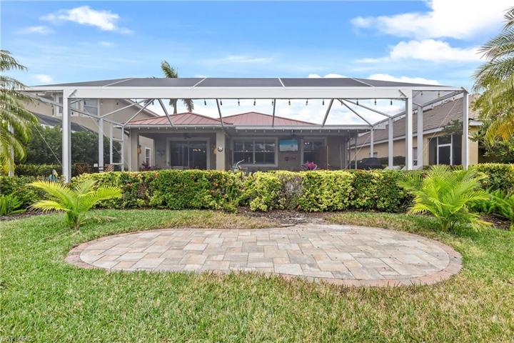 2471  Blackburn  CIR, CAPE CORAL, FL 33991