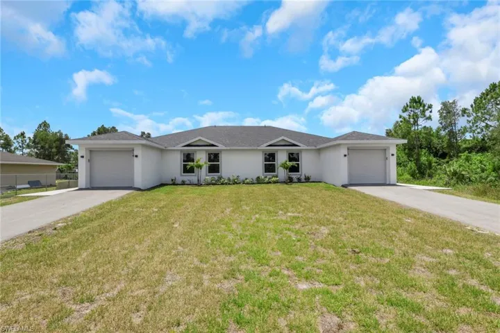 912-914 Ainsworth St W, Lehigh Acres Fl 33974