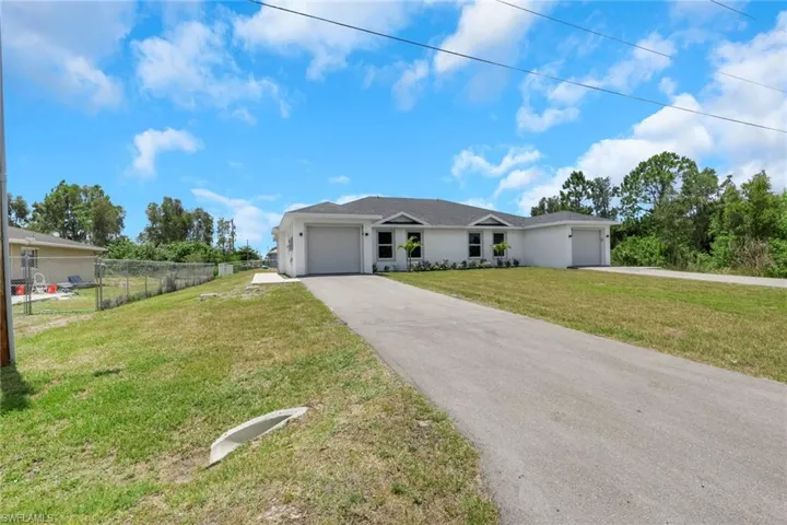 912-914 Ainsworth St W, Lehigh Acres Fl 33974