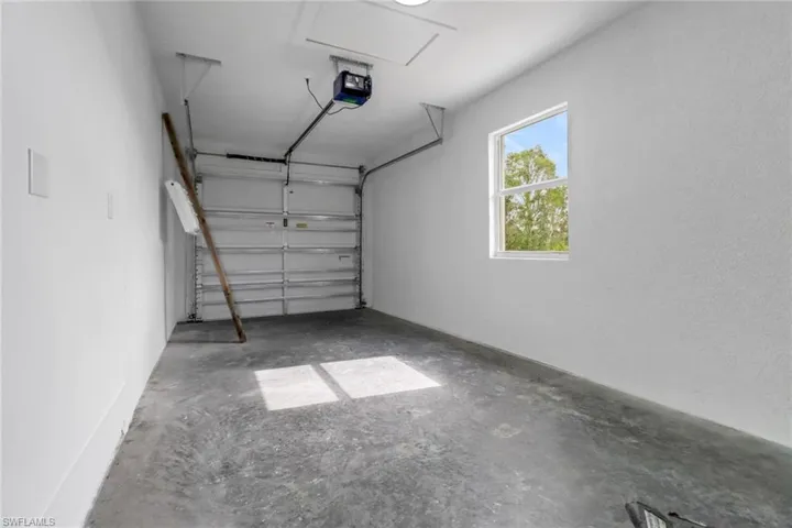 912-914 Ainsworth St W, Lehigh Acres Fl 33974