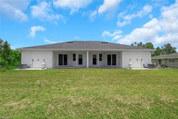 912-914 Ainsworth St W, Lehigh Acres Fl 33974