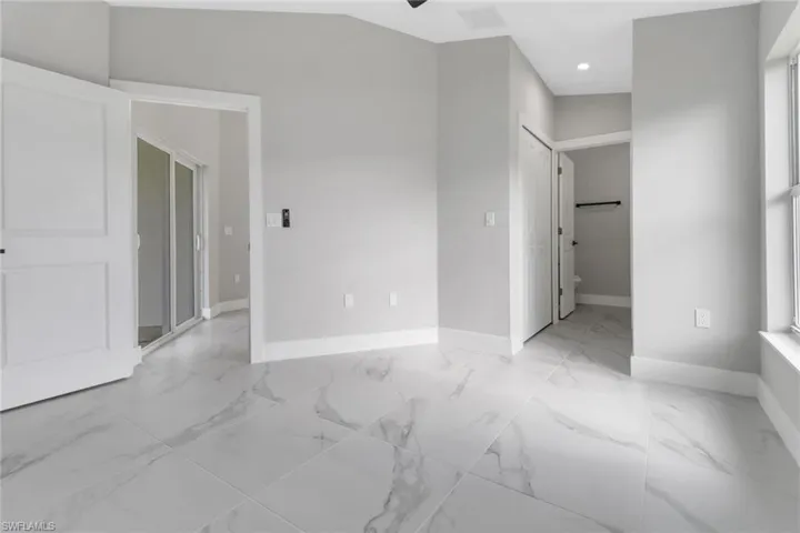 912-914 Ainsworth St W, Lehigh Acres Fl 33974
