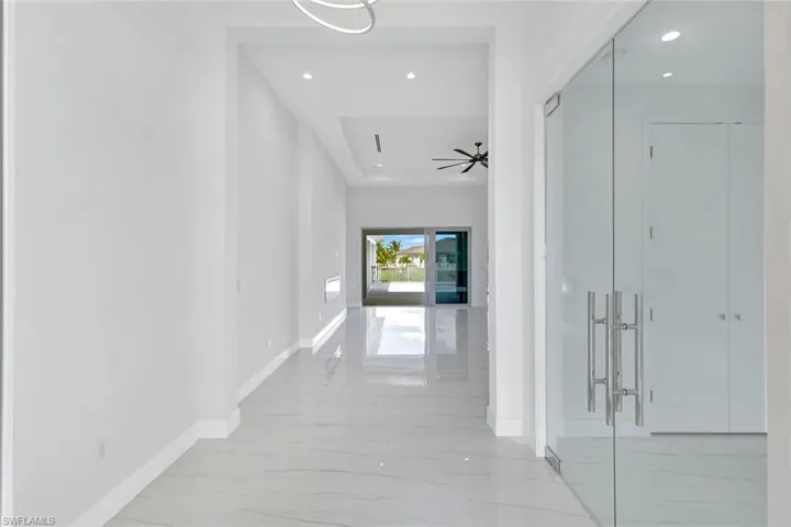2029 Sw 41st St, Cape Coral, Florida 33914