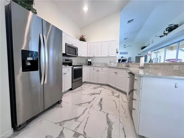 1031 Tivoli Ln, Naples, Florida 34104