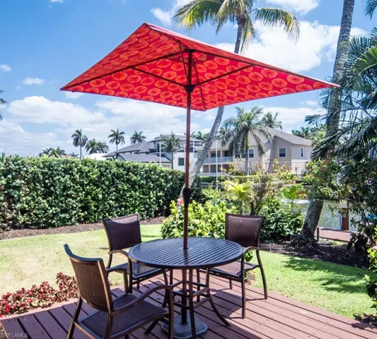 374 14th Ave S, Naples, Florida 34102