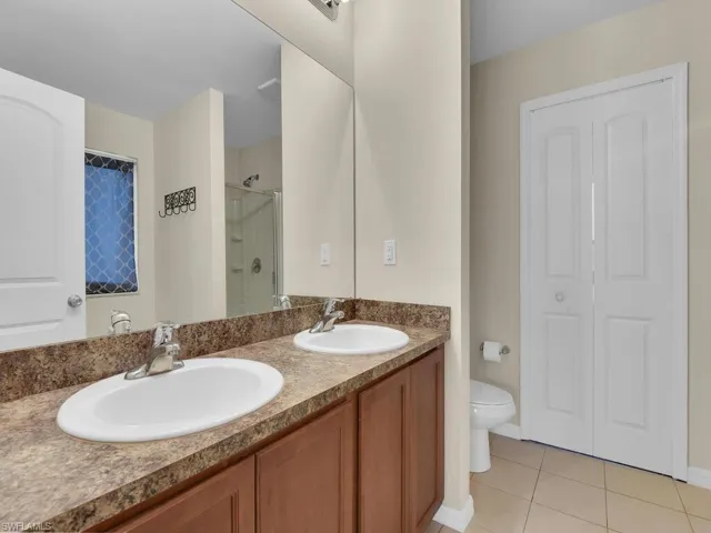 Master Suite Bath - Second Floor