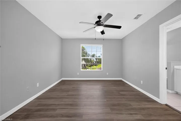 1338 Weeping Willow Ct, Cape Coral, Florida 33909