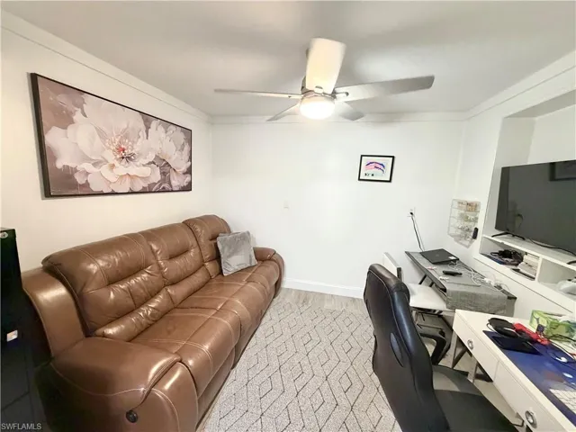 1821 Winkler Ave, Fort Myers, Florida 33901