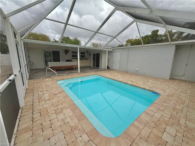 1821 Winkler Ave, Fort Myers, Florida 33901