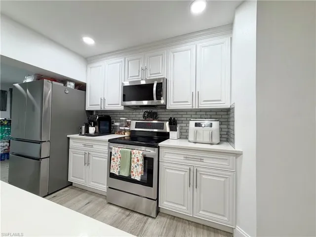 1821 Winkler Ave, Fort Myers, Florida 33901