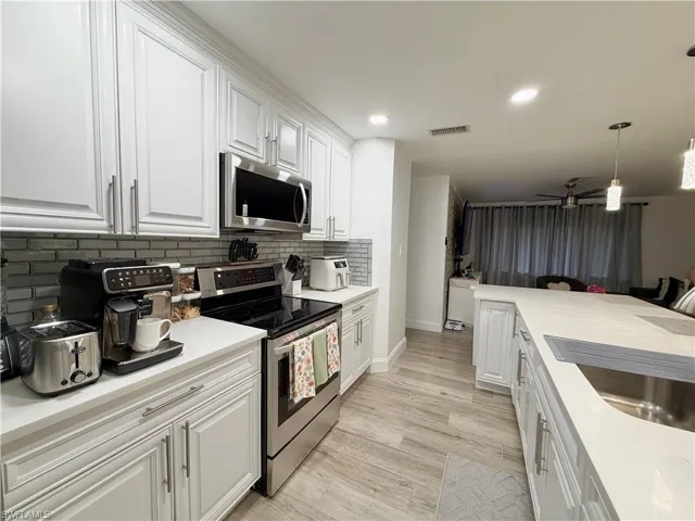 1821 Winkler Ave, Fort Myers, Florida 33901