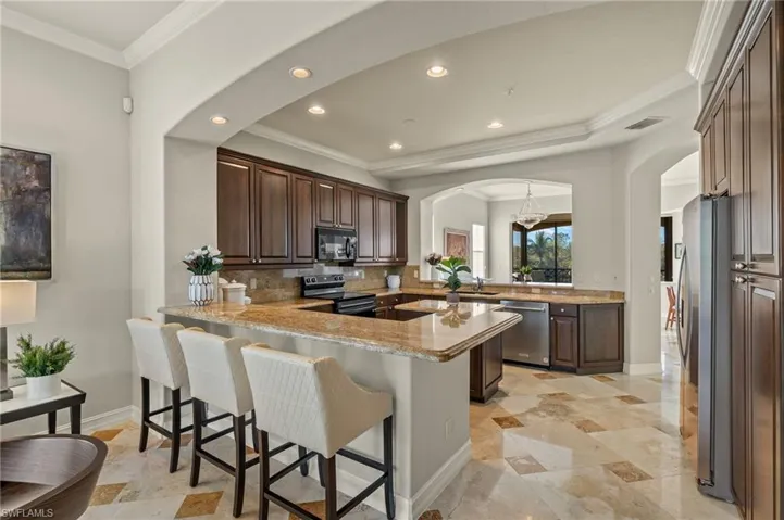 2647  BOLERO  DR, Naples, FL 34109