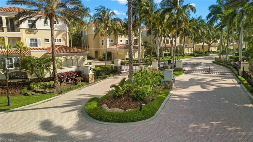 2647  BOLERO  DR, Naples, FL 34109