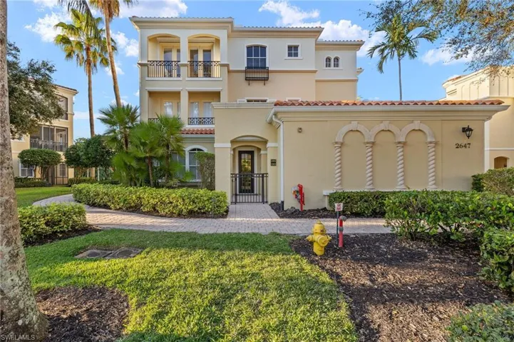 2647  BOLERO  DR, Naples, FL 34109