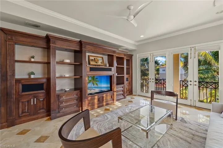 2647  BOLERO  DR, Naples, FL 34109