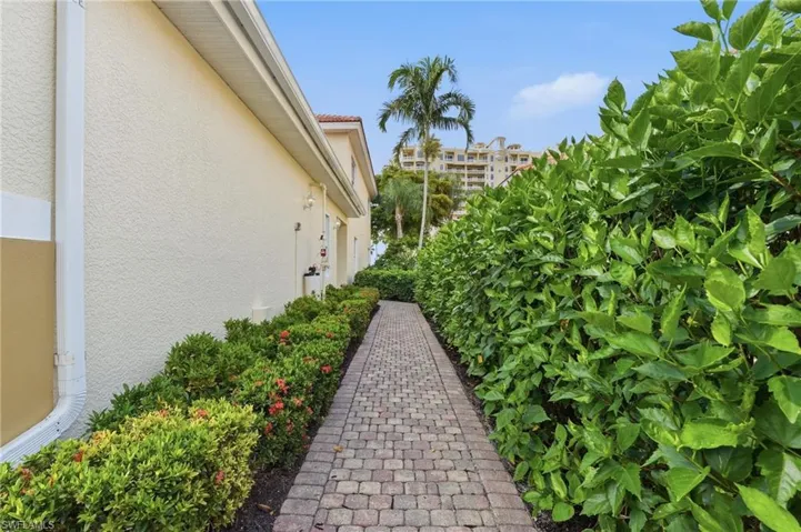 5957  Tarpon Gardens  CIR, Cape Coral, FL 33914