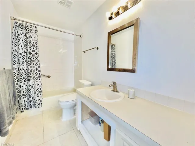 7008  Constitution  BLVD, Fort Myers, FL 33967