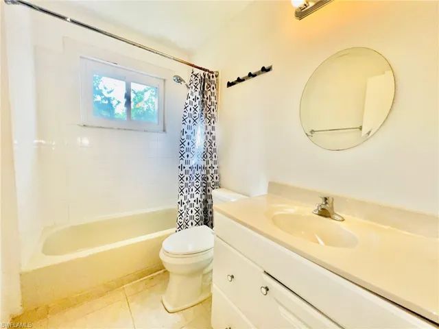 7008  Constitution  BLVD, Fort Myers, FL 33967