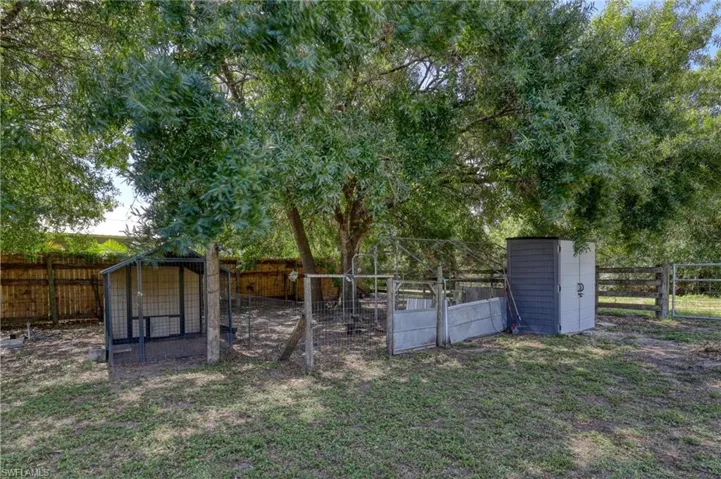 4545  Fort Keis  AVE, Fort Denaud, FL 33935
