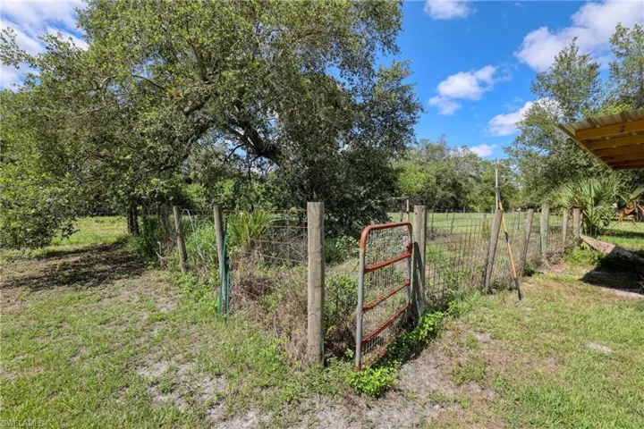 4545  Fort Keis  AVE, Fort Denaud, FL 33935
