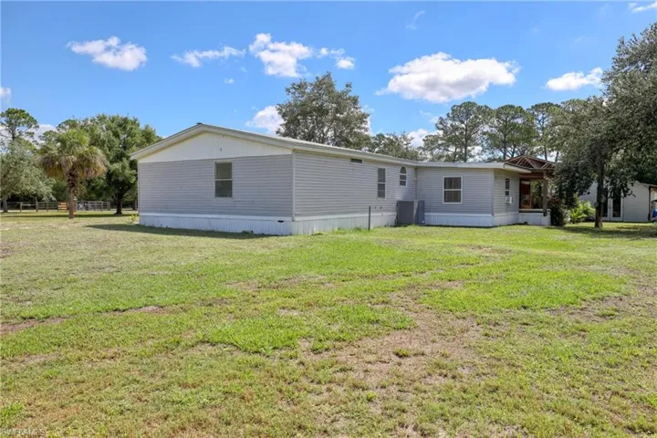 4545  Fort Keis  AVE, Fort Denaud, FL 33935