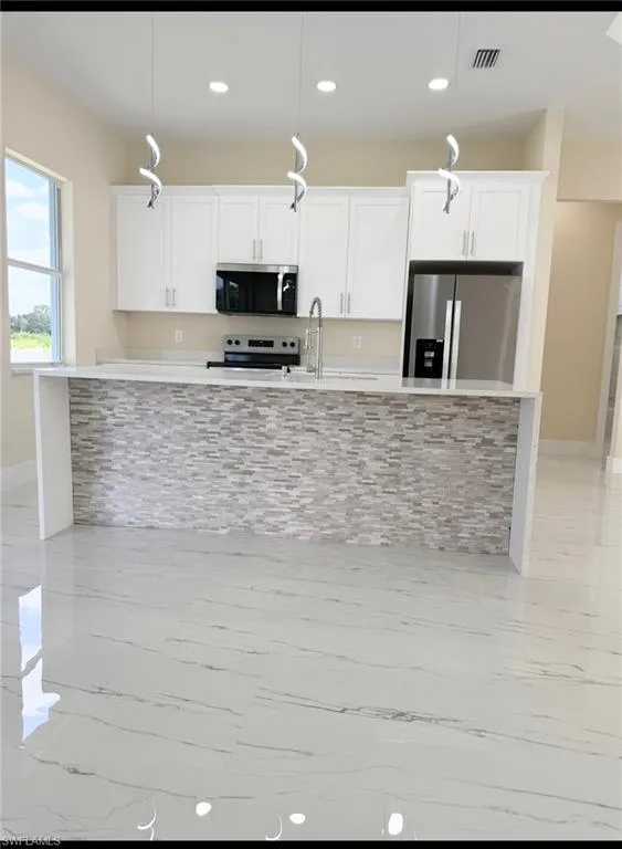 900 Sunniland blvd, Lehigh Acres, FL 33971,225011490