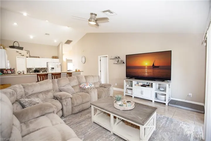 2049 NE 27th  TER, Cape Coral, FL 33909