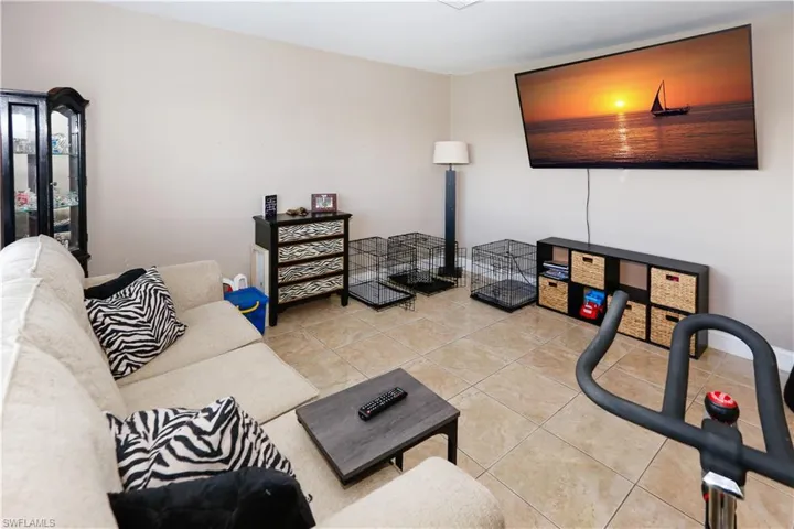 2049 NE 27th  TER, Cape Coral, FL 33909