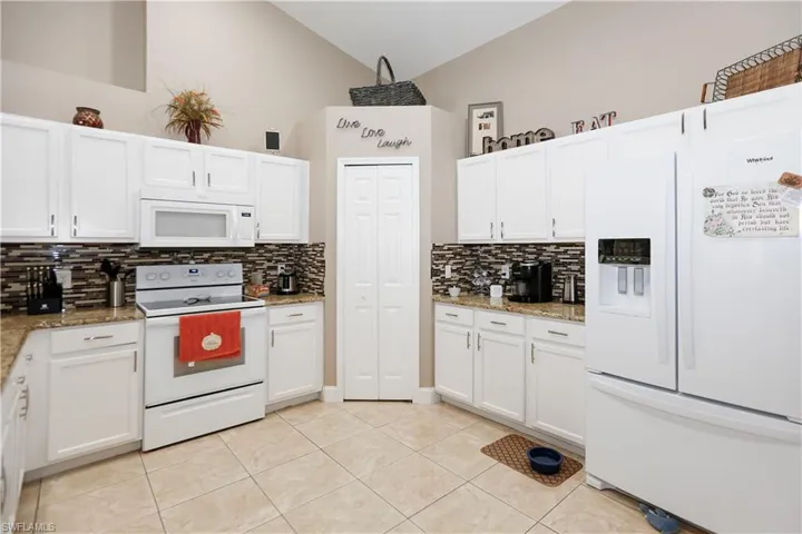 2049 NE 27th  TER, Cape Coral, FL 33909