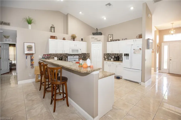 2049 NE 27th  TER, Cape Coral, FL 33909