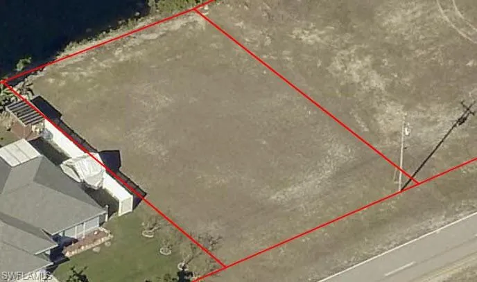 301  Wilmington  PKWY, Cape Coral, FL 33993