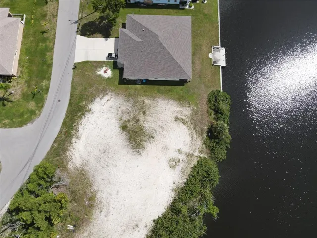 1101 SE 12th  LN, Cape Coral, FL 33990