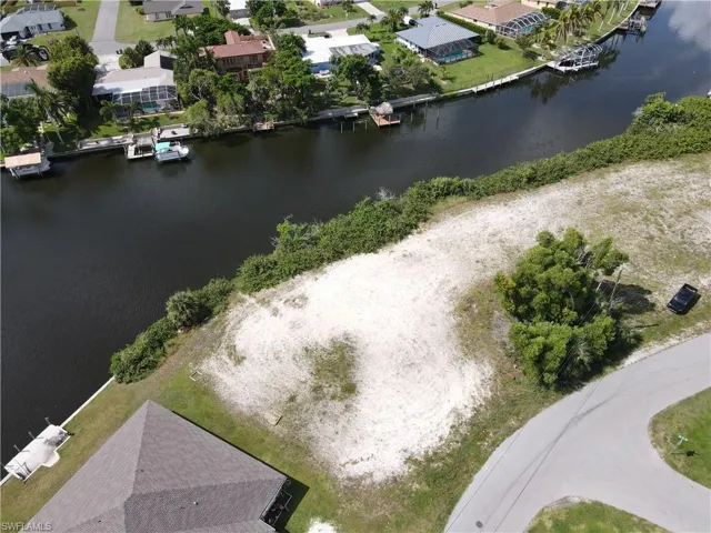 1101 SE 12th  LN, Cape Coral, FL 33990